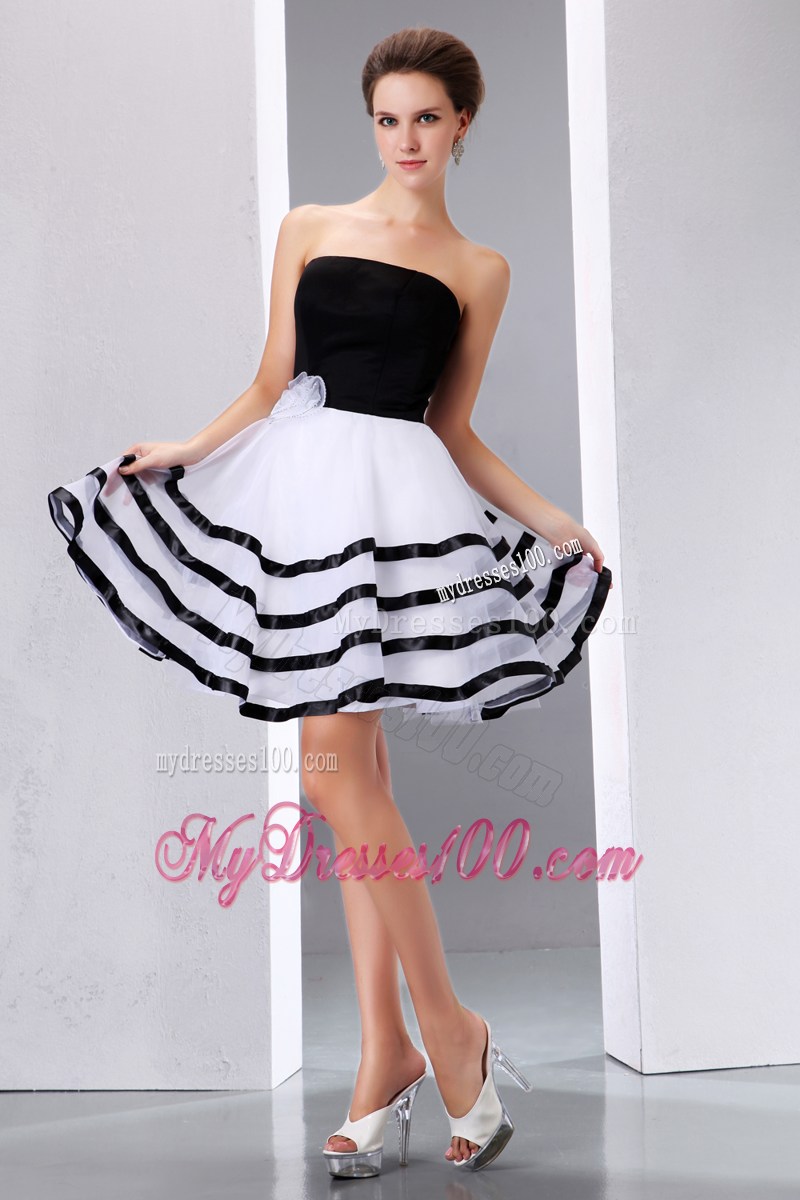 Black and White Knee-length Hand Made Flower Prom Dress