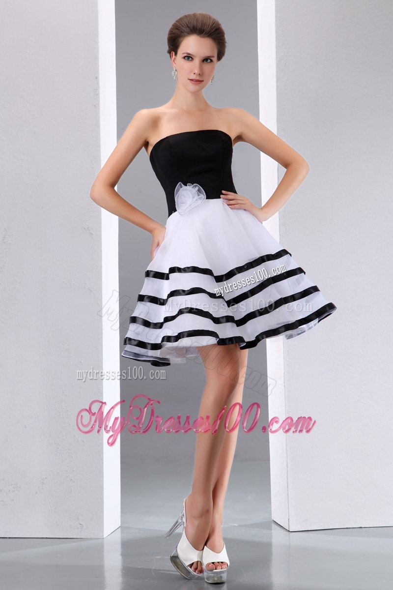 Black and White Knee-length Hand Made Flower Prom Dress