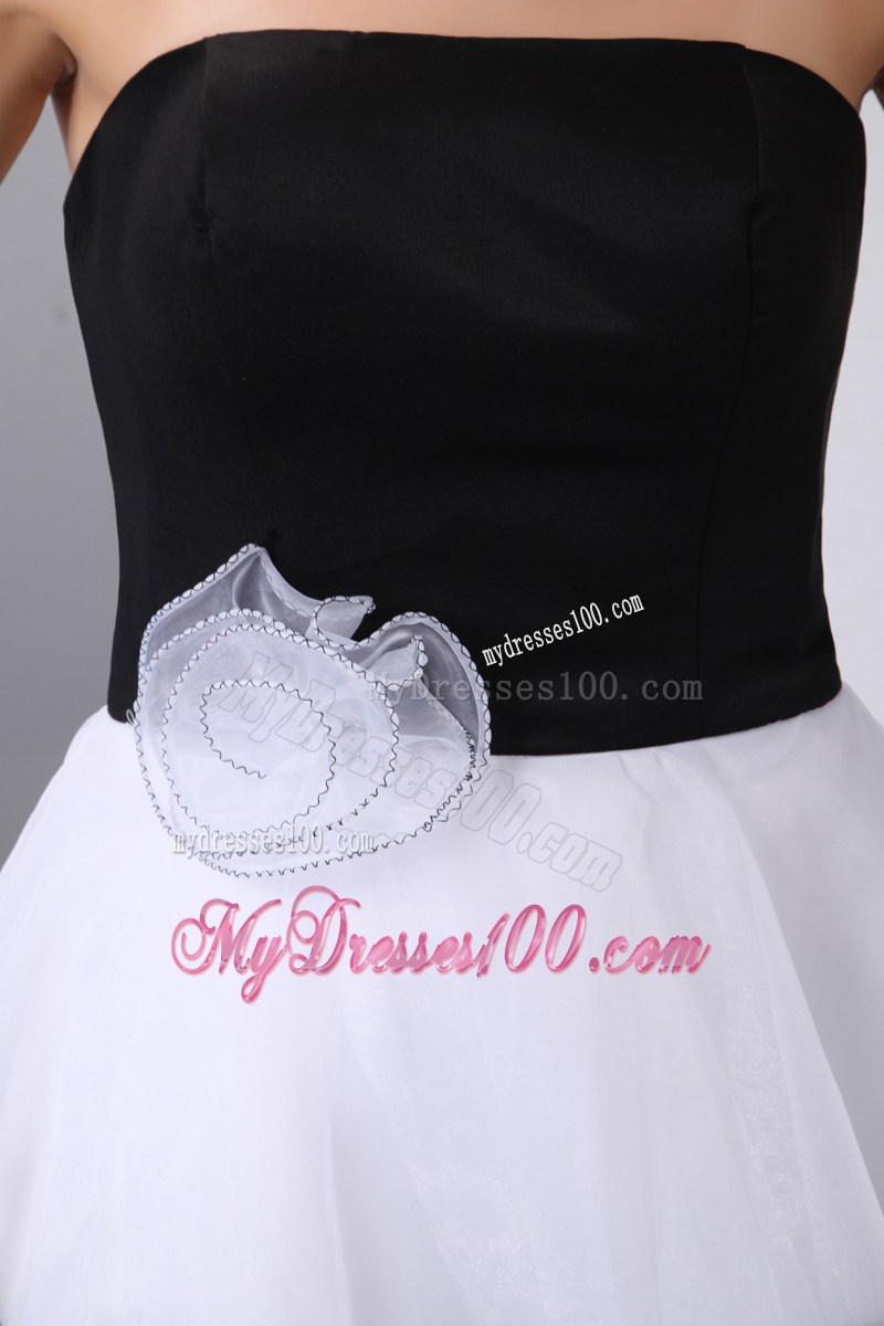 Black and White Knee-length Hand Made Flower Prom Dress