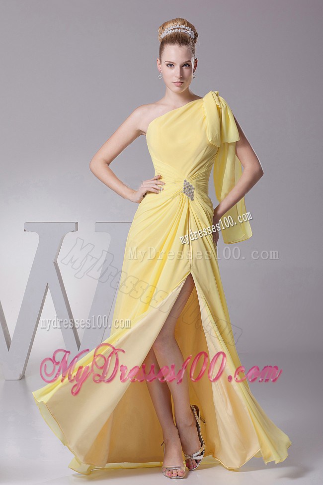 Light Yellow One Shoulder and High Silt For Prom Dress