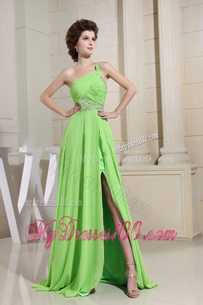 Spring Green Prom Dress With High Slit One Shoulder and Beading