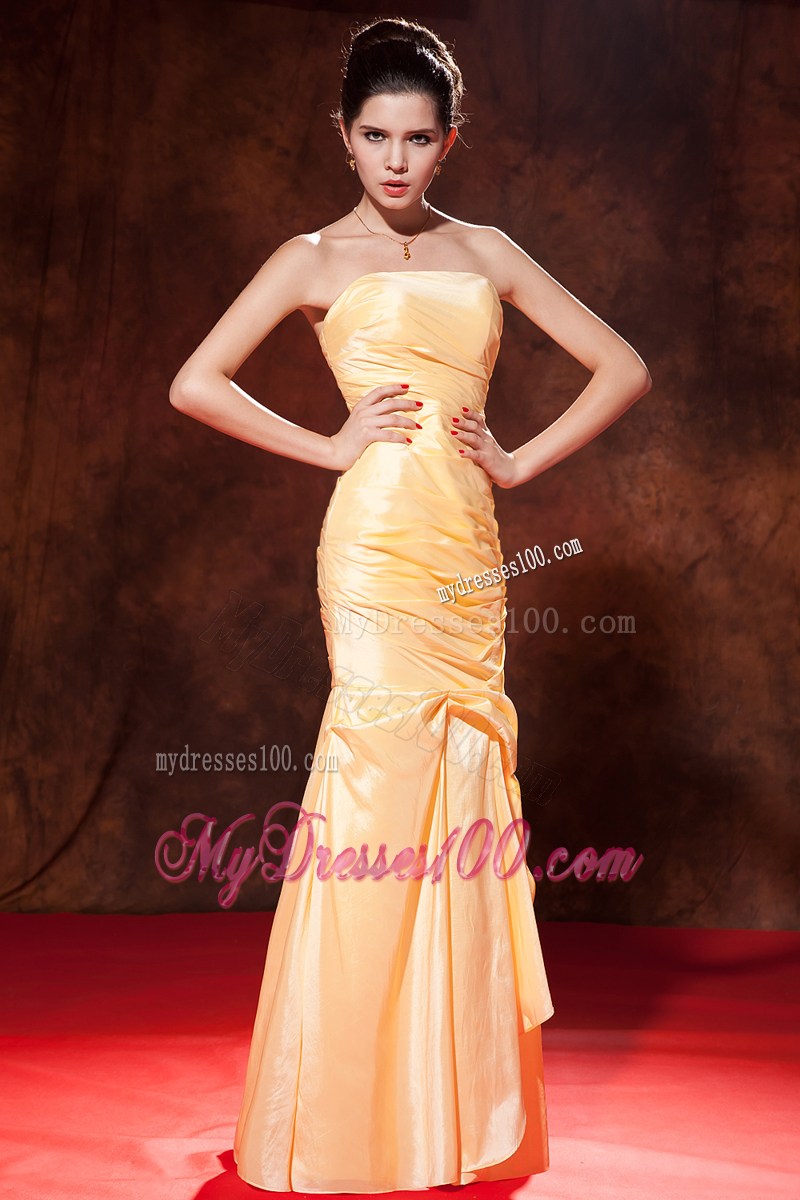 Cheap Gold Mermaid Strapless Floor-length Ruching Prom Dress