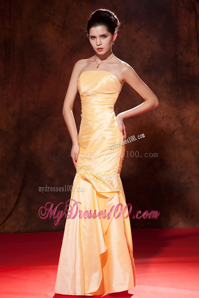 Cheap Gold Mermaid Strapless Floor-length Ruching Prom Dress