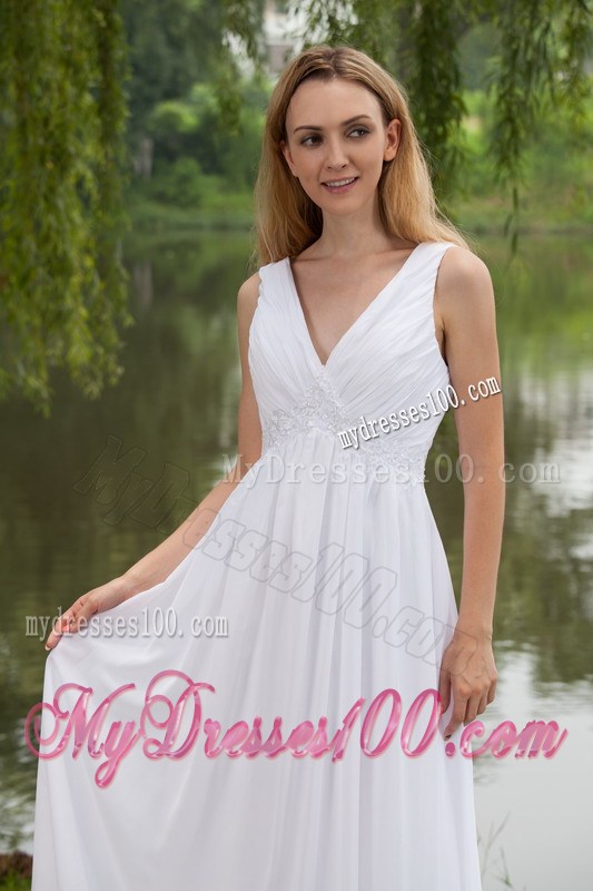 Beautiful Empire V-neck Appliques Prom Graduation Dress