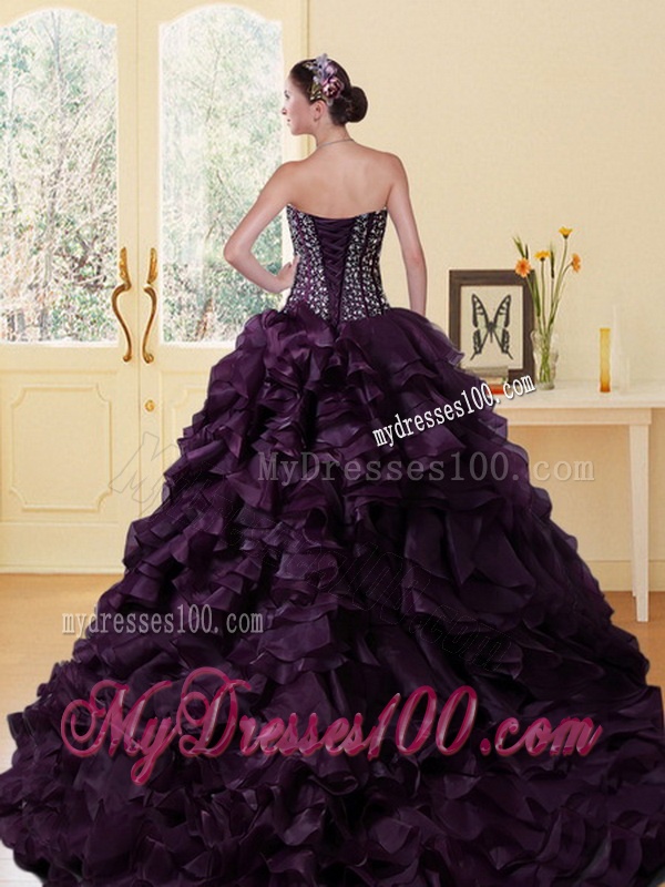 2016 Elegant Sweetheart Burgundy Quinceanera Dress with Ruffles and Beading