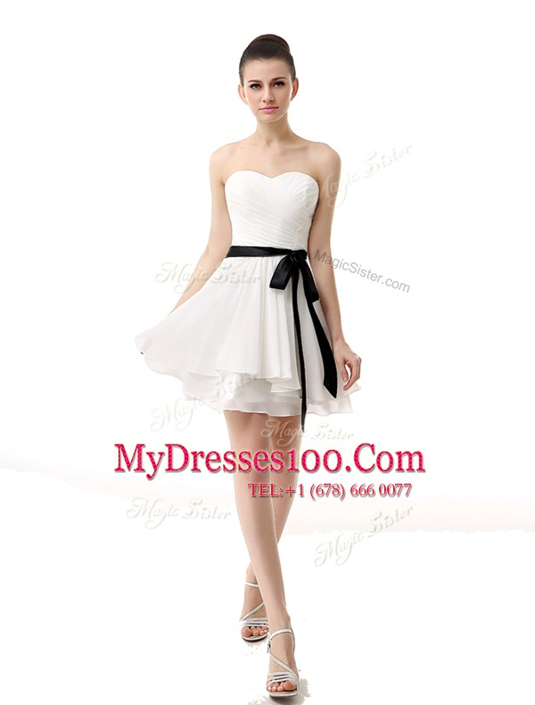 Pretty White A-line Sweetheart Sleeveless Chiffon Knee Length Lace Up Sashes ribbons Homecoming Dress