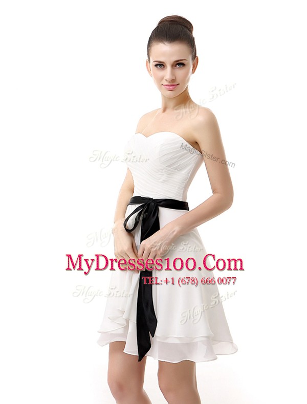 Pretty White A-line Sweetheart Sleeveless Chiffon Knee Length Lace Up Sashes ribbons Homecoming Dress