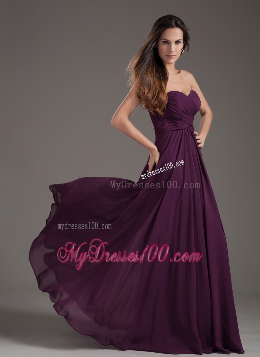 2013 Popular Sweetheart Empire Dark Purple Ruched Prom Gown