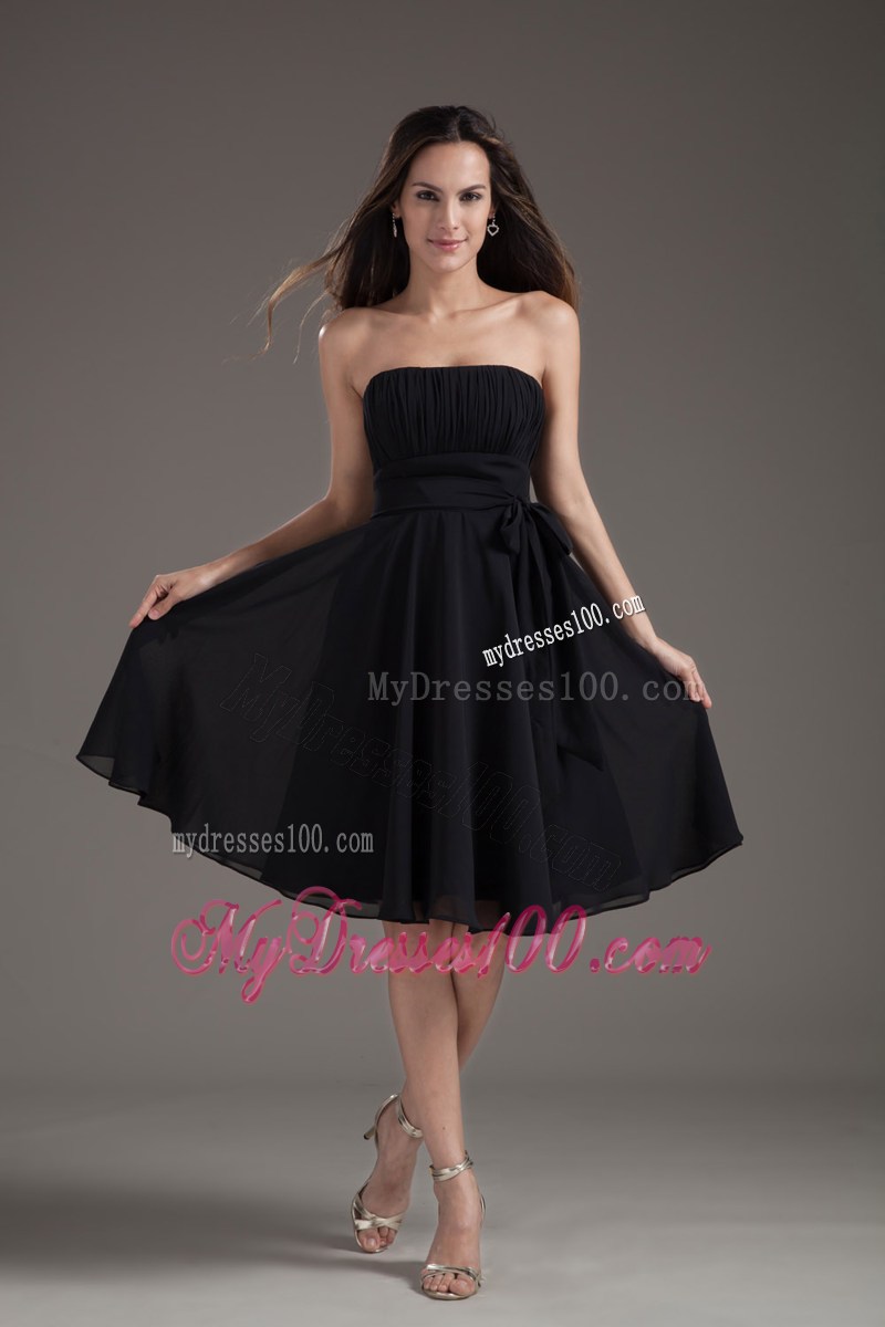 Simple Empire Black Strapless Sash Knee-length Dress for Prom