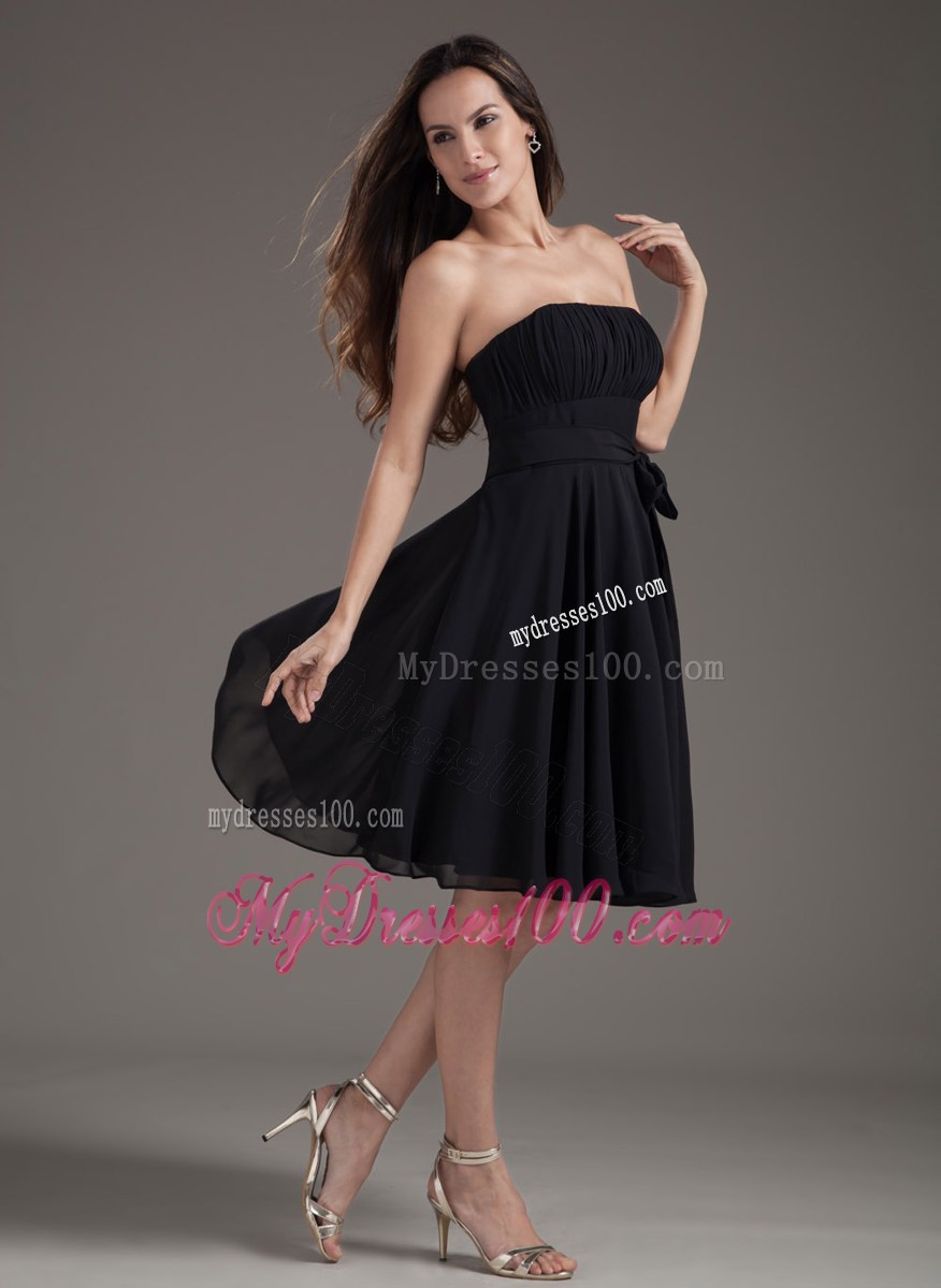 Simple Empire Black Strapless Sash Knee-length Dress for Prom