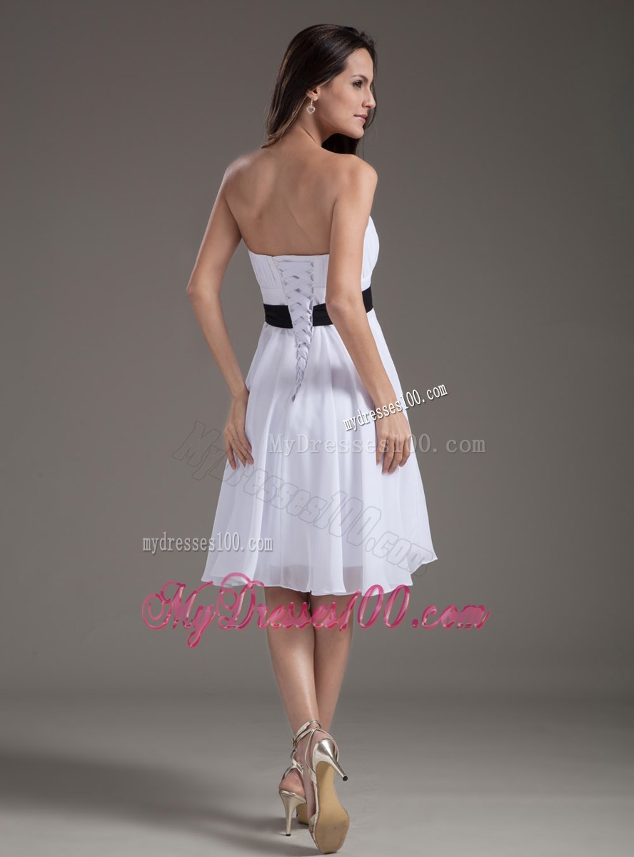 White Empire Strapless Knee-length Prom Dress with Black Sash