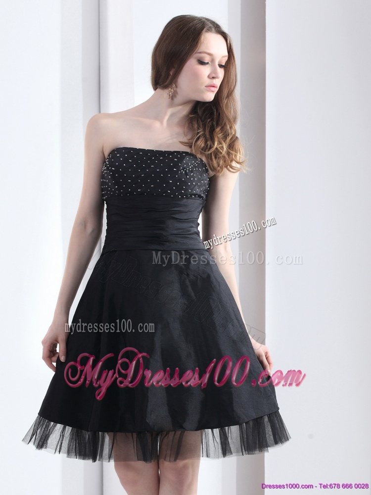 2016 Romantic Strapless Black Evening Dress with Ruching and Beading