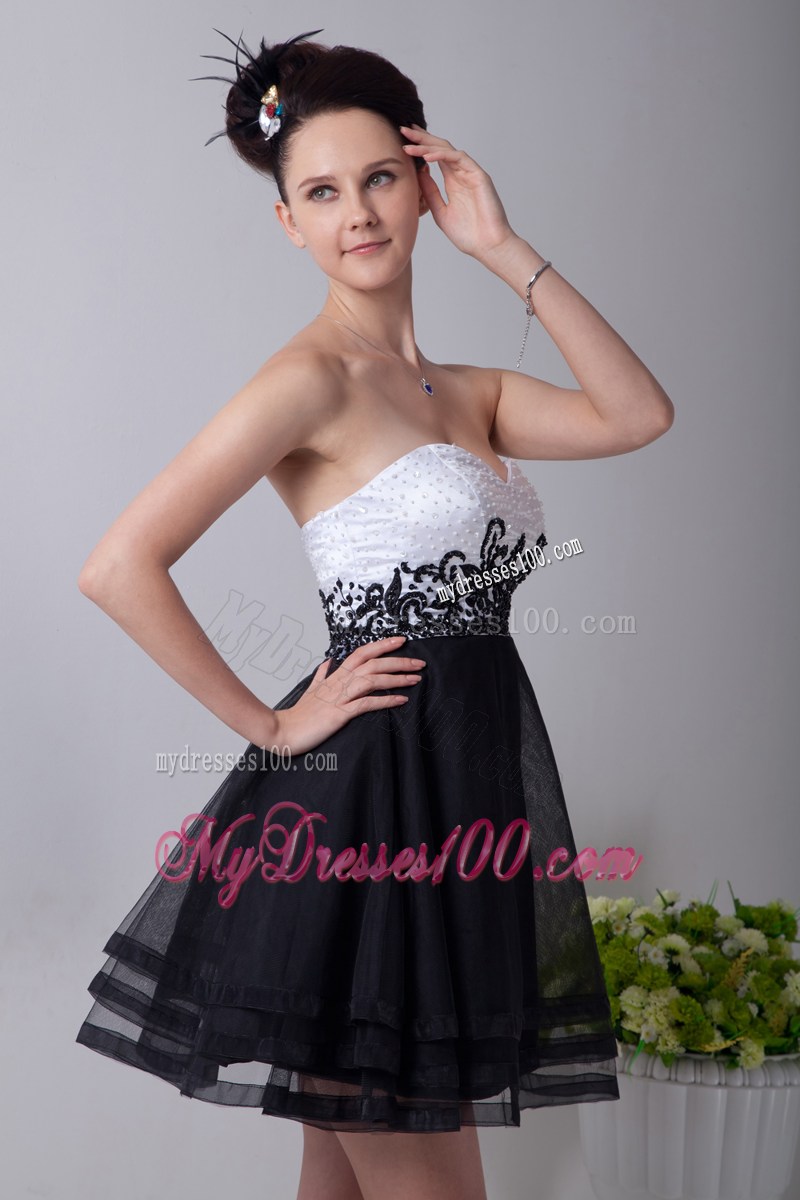 Mini-length Sweetheart White and Black Organza Prom Nightclub Dress