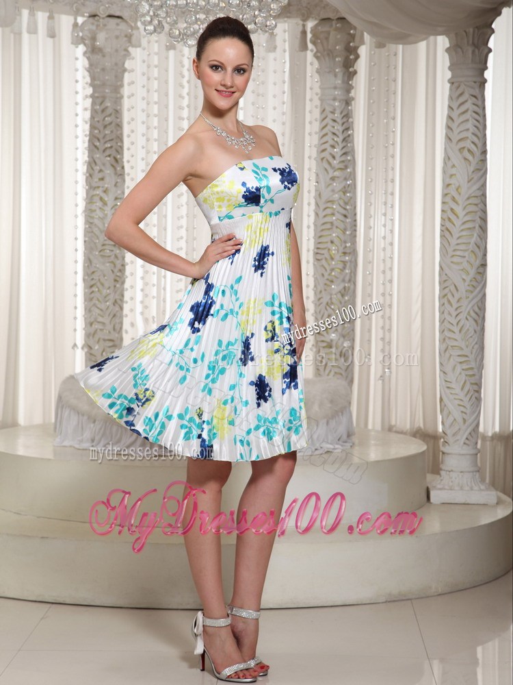 Elegant Strapless Neckline Knee-Length Prom Dresses with Print