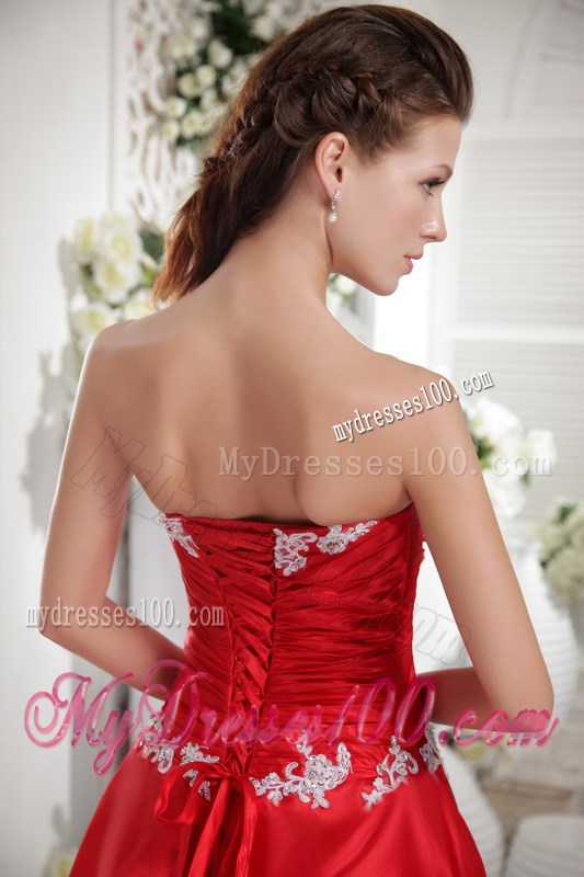 Red A-line Prom Dress of Floor-length with Appliques and Ruches