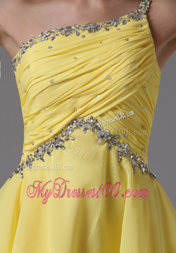 One Shoulder and Ruched Bodice For Yellow Prom Dress with Beading