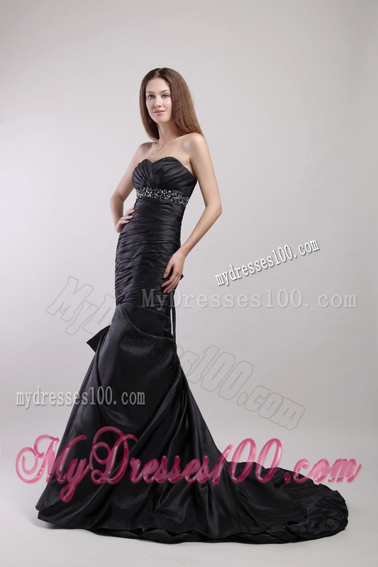 Black Mermaid Ruched Prom Dresses with Court Train and Beading