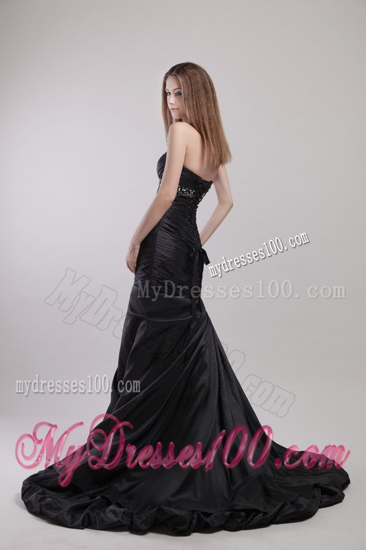 Black Mermaid Ruched Prom Dresses with Court Train and Beading