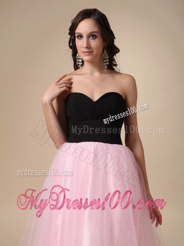 Sweetheart A-line Organza Floor-length Prom Dress in Black and Light Pink