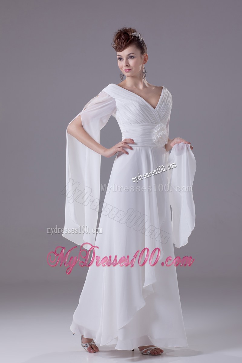 Ruches and Flower Decorate Long White Chiffon Prom Dress with Long Sleeves