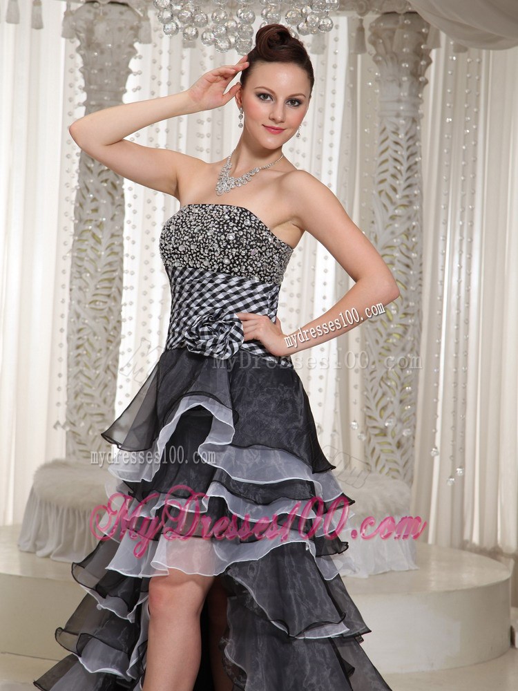 High-Low Hand Made Flowers Decorated Black Prom Gown with Ruffled Layers