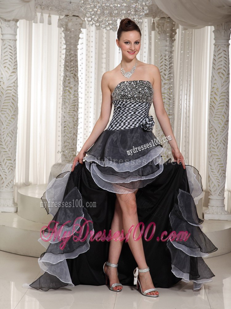 High-Low Hand Made Flowers Decorated Black Prom Gown with Ruffled Layers