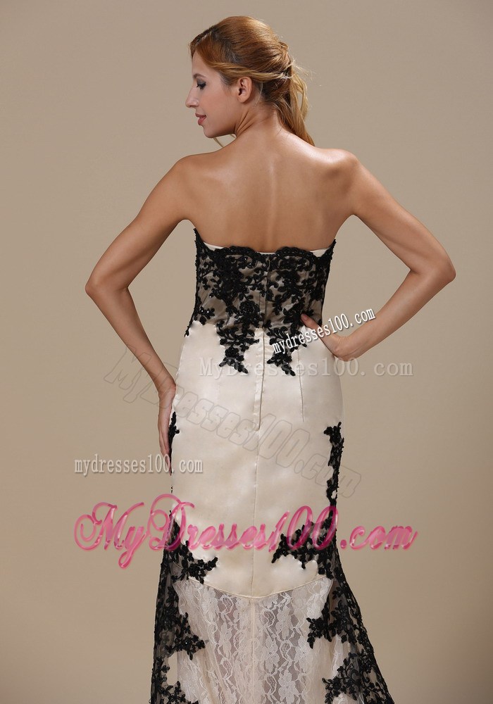 Front Short Back Long Sweetheart White Prom Dress with Black Lace Hemline