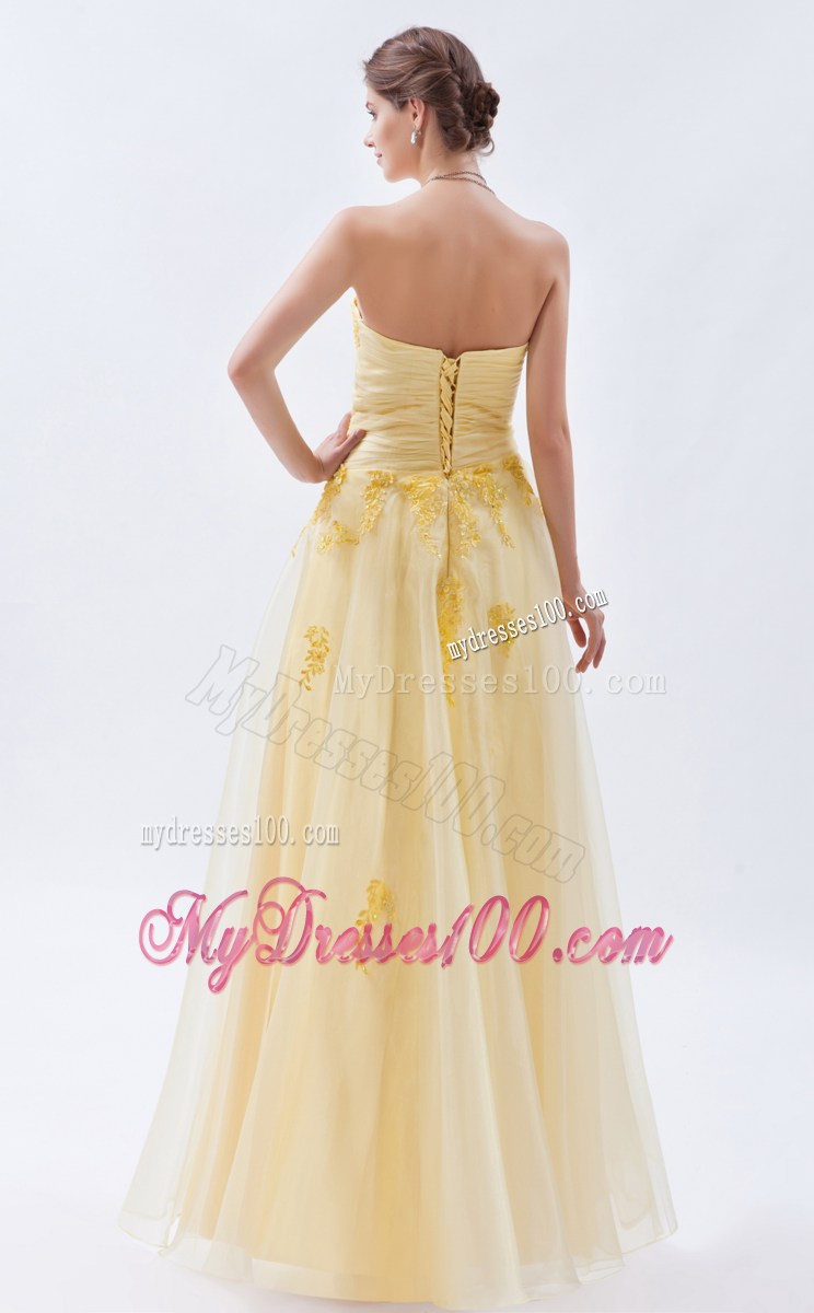 Sweetheart Rhinestones and Ruche Light Yellow Prom Dress with Appliques