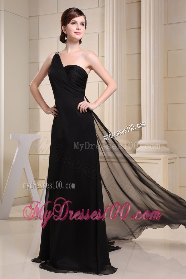 One Shoulder Brush Train The Back Out Prom Evening Dress in Black