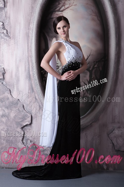 Asymmetrical Black and White Beaded Dresses for Prom of Brush Train