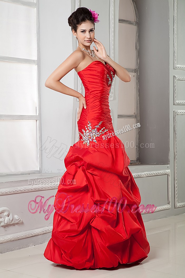 Pick-ups and Beading Decorate Red Long Prom Dress with Beading