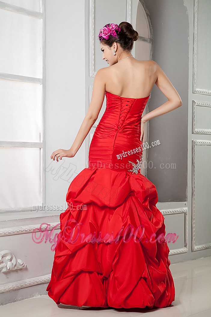 Pick-ups and Beading Decorate Red Long Prom Dress with Beading