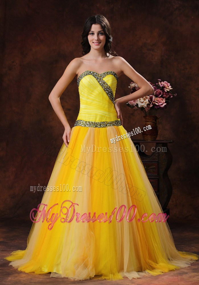 Yellow Sweetheart Beading Decorates Tulle Prom Gown Dresses
