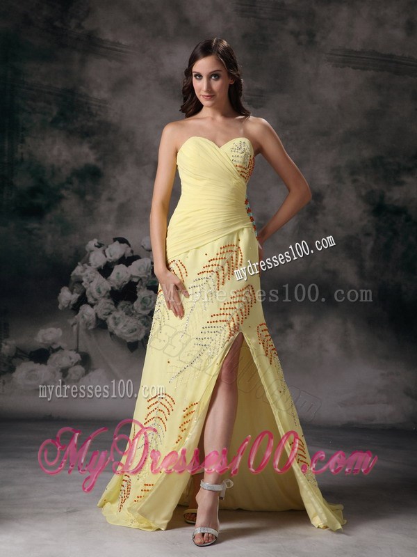 Sweetheart Ruched Sheath For Yellow Column Prom Gown Dress with High Slit