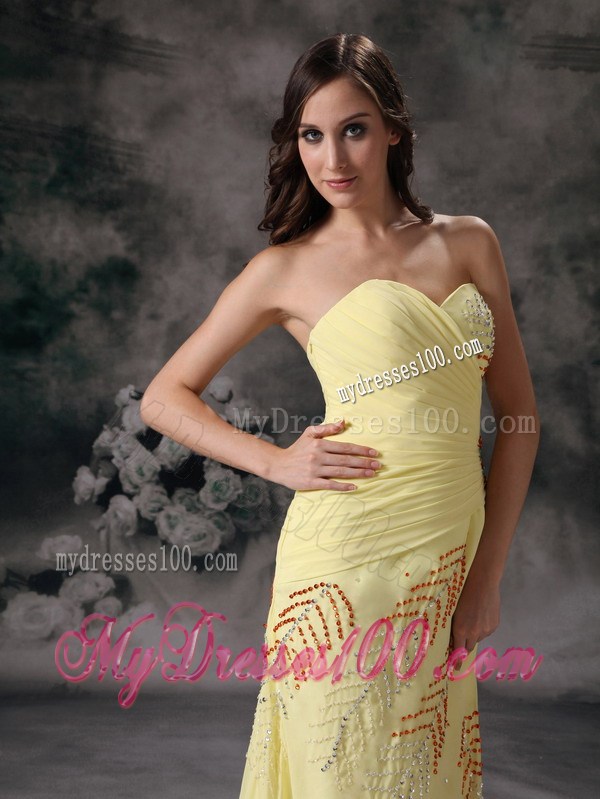 Sweetheart Ruched Sheath For Yellow Column Prom Gown Dress with High Slit
