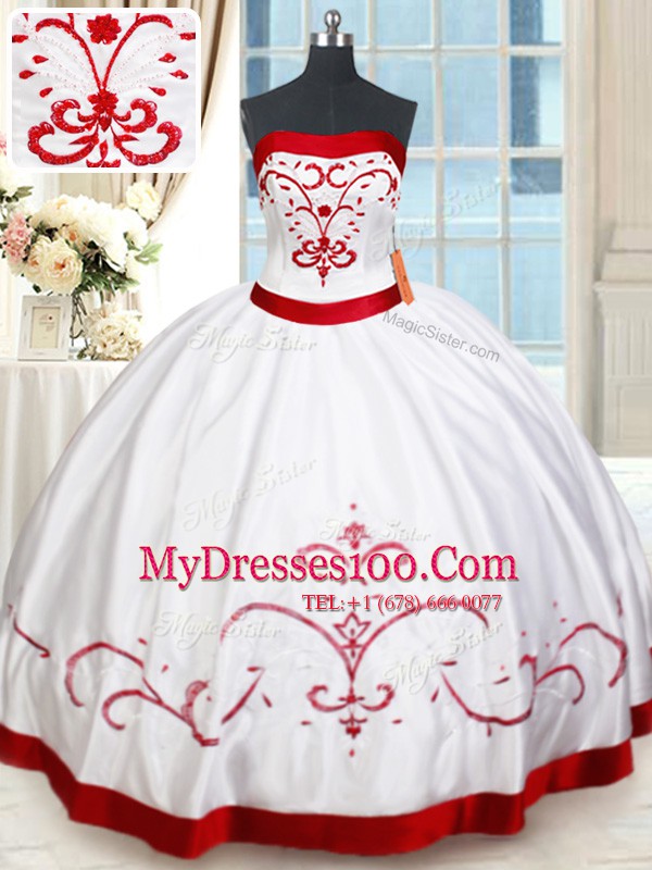 Strapless Sleeveless Satin Quinceanera Dress Beading and Embroidery Lace Up