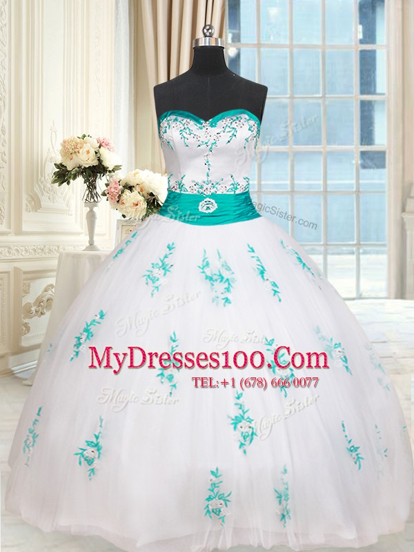 Flare White Sweetheart Neckline Beading and Appliques Sweet 16 Quinceanera Dress Sleeveless Lace Up