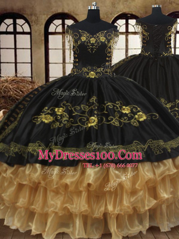 Off the Shoulder Ruffled Floor Length Ball Gowns Sleeveless Black Sweet 16 Quinceanera Dress Lace Up