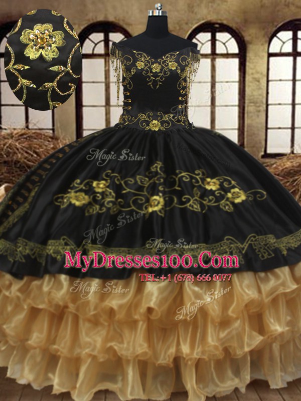 Off the Shoulder Ruffled Floor Length Ball Gowns Sleeveless Black Sweet 16 Quinceanera Dress Lace Up