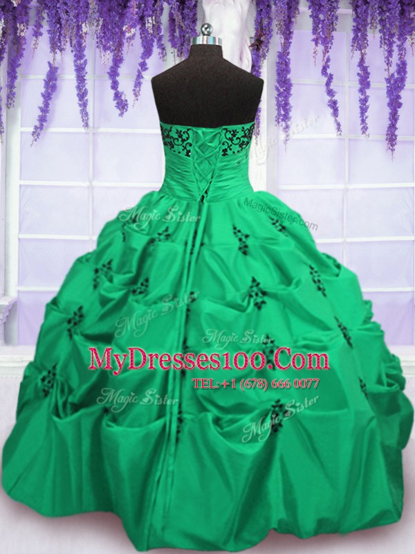 Sleeveless Embroidery and Pick Ups Floor Length Quinceanera Gown