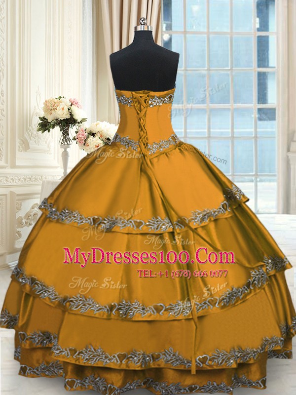 Sweetheart Sleeveless Sweet 16 Dress Floor Length Beading and Embroidery and Ruffled Layers Gold Taffeta