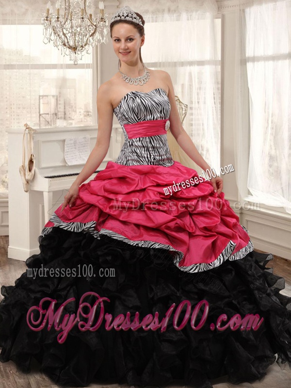Pretty Zebra Ruffled Red and Black Quinceanera Dress and Beaded Short Dama Dresses
