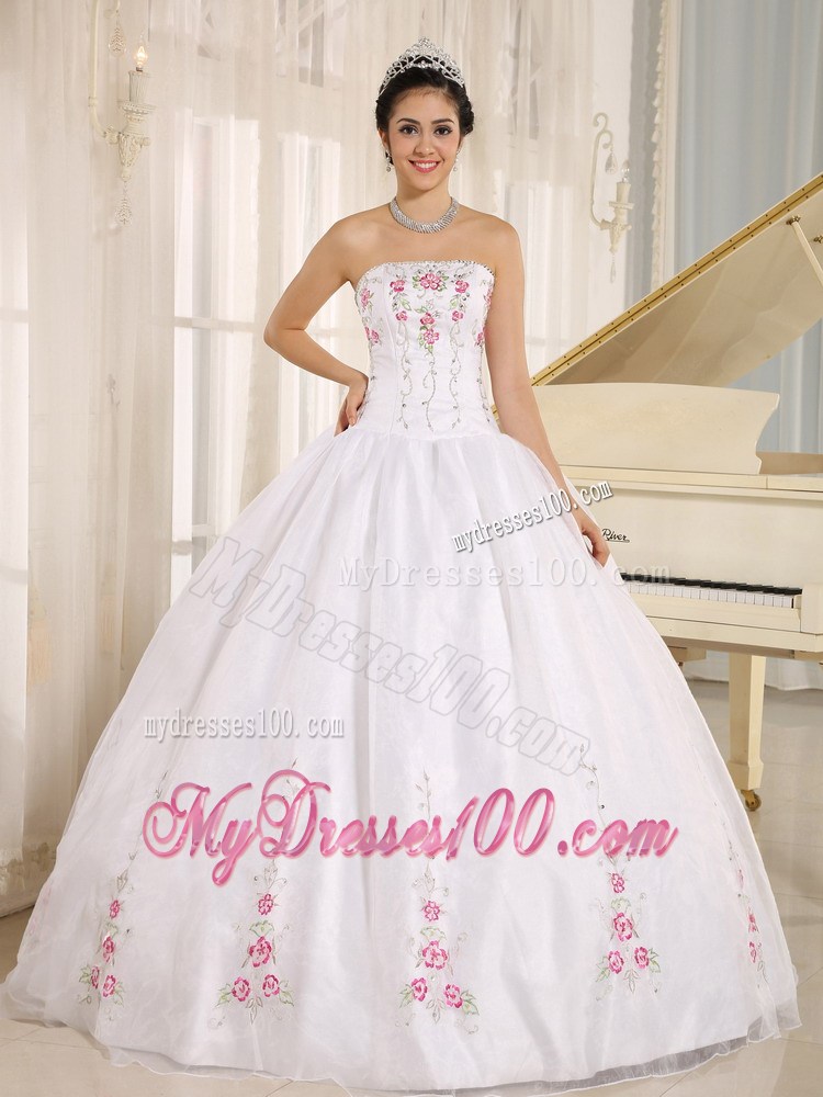 Simple Style White Puffy Sweet 16 Dresses with Hot Pink Floral Appliques