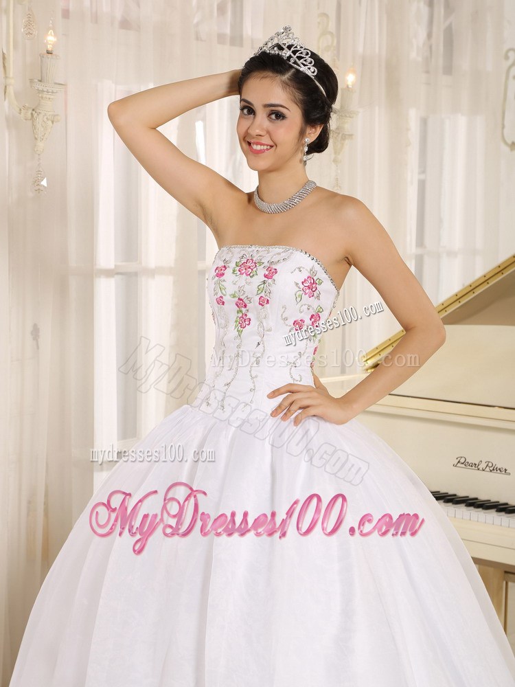 Simple Style White Puffy Sweet 16 Dresses with Hot Pink Floral Appliques