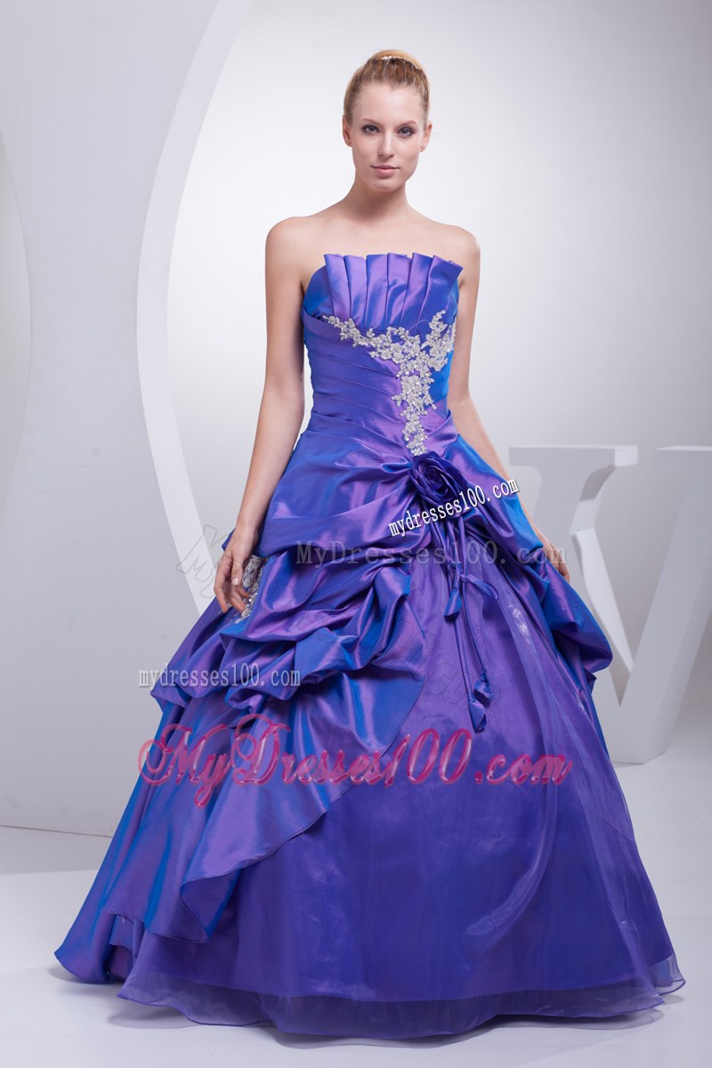 Ruffled Neckline Sweet sixteen dresses with Appliques and Hand Made Flowers