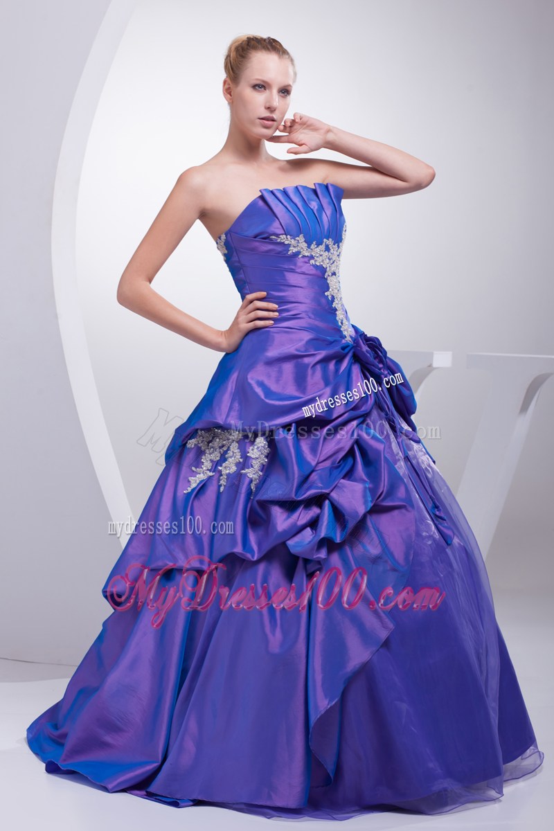 Ruffled Neckline Sweet sixteen dresses with Appliques and Hand Made Flowers