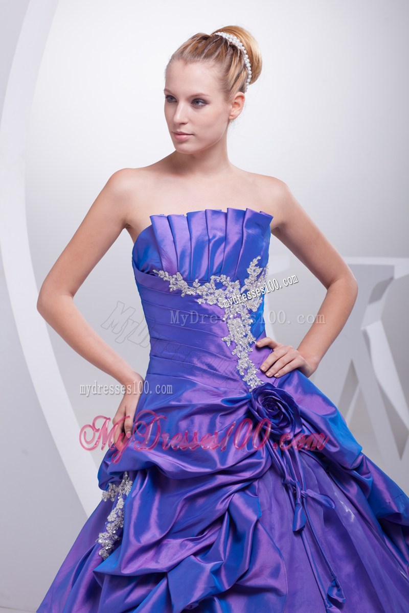 Ruffled Neckline Sweet sixteen dresses with Appliques and Hand Made Flowers
