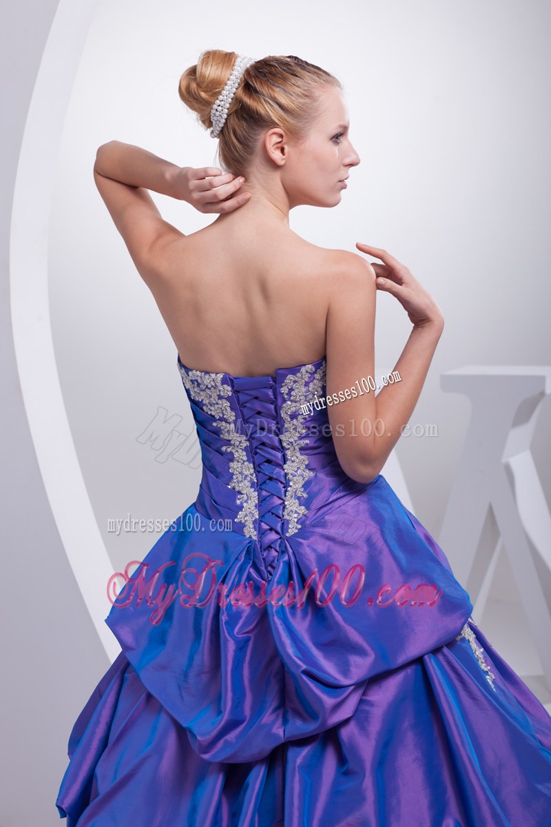 Ruffled Neckline Sweet sixteen dresses with Appliques and Hand Made Flowers