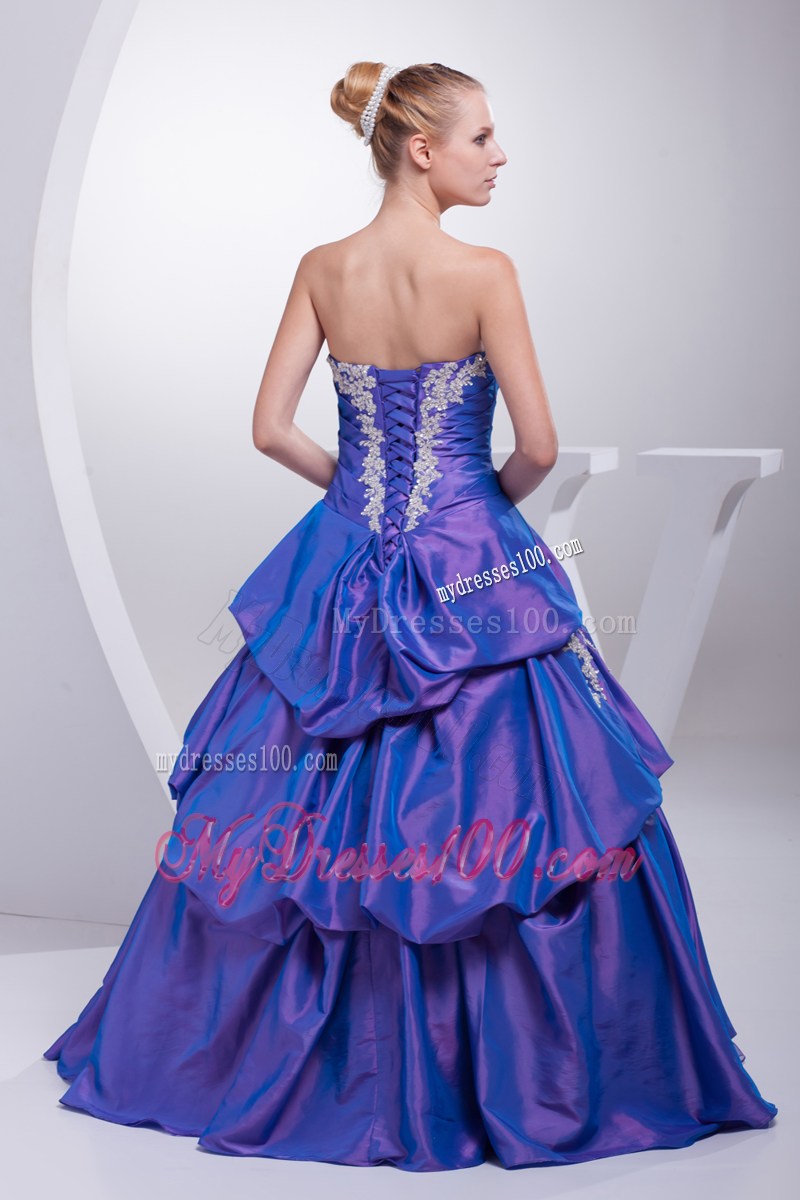 Ruffled Neckline Sweet sixteen dresses with Appliques and Hand Made Flowers