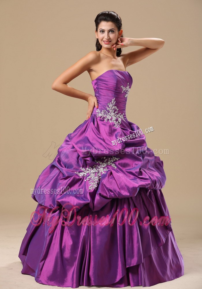 Ruching Pick-ups and Beaded Appliques Sweet 16 Dresses in Fashion